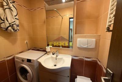 Apartament cu 3 camere semidecomandat în Central - 9