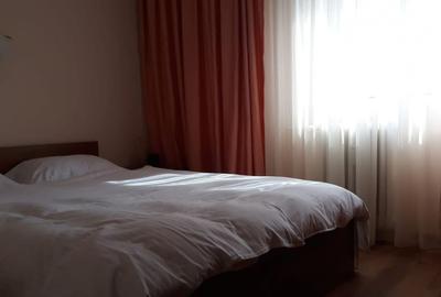 Apartament cu 2 camere semidecomandat, mobilat în 13 Septembrie - 3