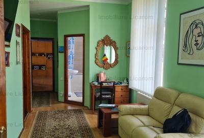 Apartament 3 camere la casa Centru Istoric utilat,mobilat 265000Eur - 9