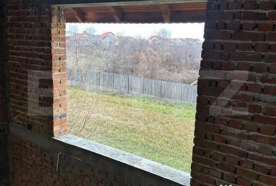 Casă cu 7 camere cu Teren 1400 Mp în Central - 8