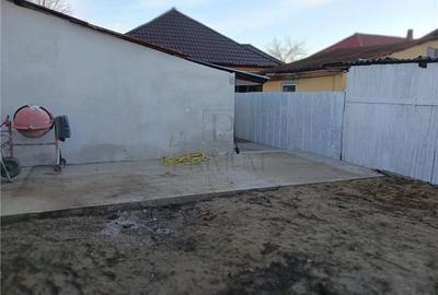 Duplex cu 4 camere cu Canalizare în Plopi - 15