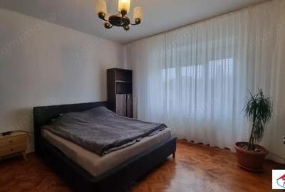 Apartament cu 3 camere decomandat în Central - 4