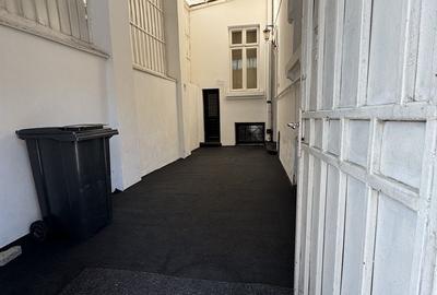 Casă cu 8 camere cu Teren 132 Mp în Gara de Nord - 14