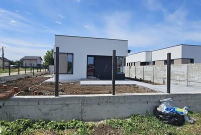 Casă cu 4 camere cu Teren 429 Mp în Berceni