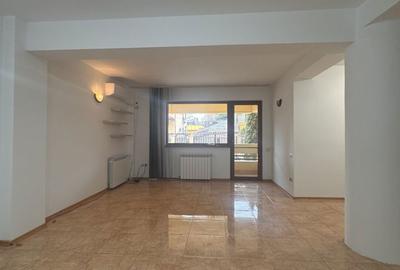 Apartament cu 3 camere în Faleza Nord - 12