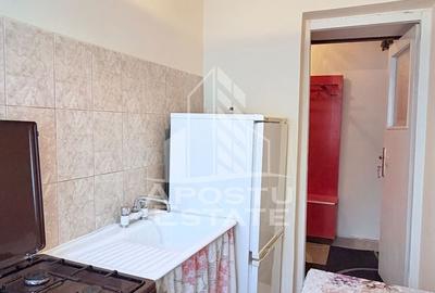 Apartament cu 2 camere nedecomandat, mobilat în P-ța Doina - 1