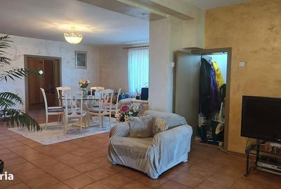 Casă cu 4 camere în Băcia - 12