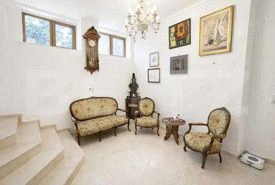 Spațiu comercial, de 30 mp, în Central - 4