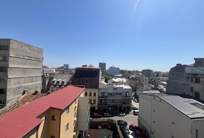 Apartament cu 3 camere decomandat în Universitate - 22