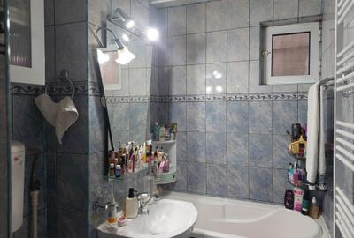 Vanzare apartament cu 2 camere, zona Micro 20( capat troleu), etaj 6, sup 57 mp. - 7