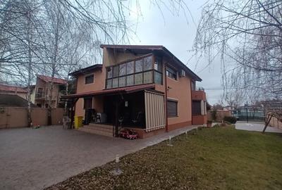 Vila 4 Camere, 3 Bai, Curte Amenajata, Strada Privata - 2