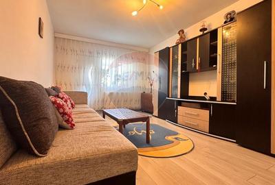 Apartament 3 camere, de vanzare, zona Eden, Soveja - 1