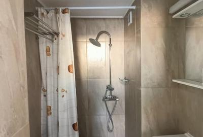 Apartament cu 2 camere semidecomandat în Gara de Nord