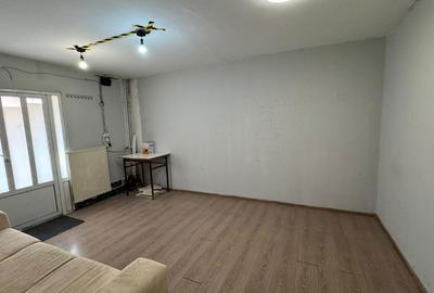 Garsonieră decomandată în Nicolina - 3