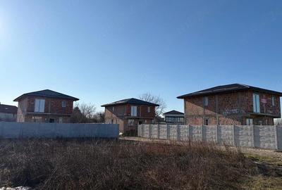 Casă cu 4 camere cu Teren 488 Mp în Dragomirești-Vale - 2