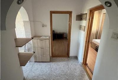 Apartament cu 3 camere decomandat, mobilat în Sud - 9