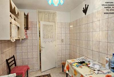 Apartament 2 camere decomandate, cu boxa, cartier Precista, zona Scoala nr.10 - 5