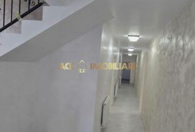 Casă cu 4 camere cu Canalizare în Timpuri Noi - 3