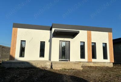 OCAZIE ! Casa de vanzare in ?imian ! - 1