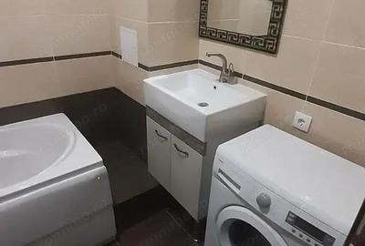 Garsonieră decomandată în Gruia