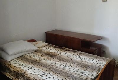 Apartament cu 3 camere semidecomandat în Central - 6
