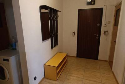 Apartament cu 3 camere decomandat în Giurgiului - 3