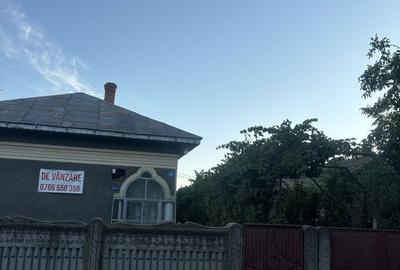 Casă cu 4 camere în Rotunda - 1