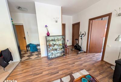 Apartament cu 3 camere, mobilat în Central - 11
