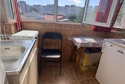 Garsonieră decomandată în Casa de Cultură - 5