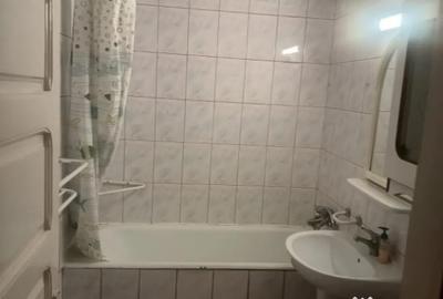 Apartament cu 2 camere decomandat în Hotvon