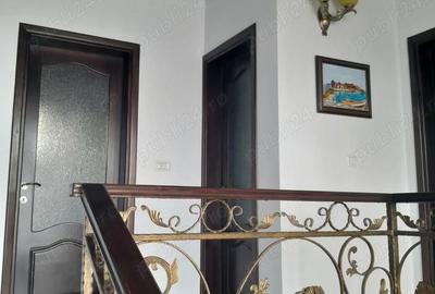 Casă cu 5 camere cu Teren 209 Mp în Central - 4