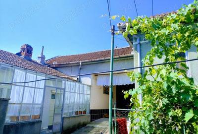 Casă în Zăgujeni - 3