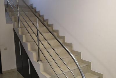 Casă cu 4 camere în Florești - 1