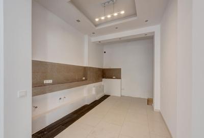 Casă cu 3 camere cu Teren 381 Mp în 1 Mai - 1