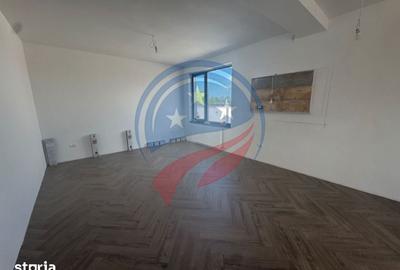 Casă cu 5 camere cu Teren 475 Mp în Podari - 18