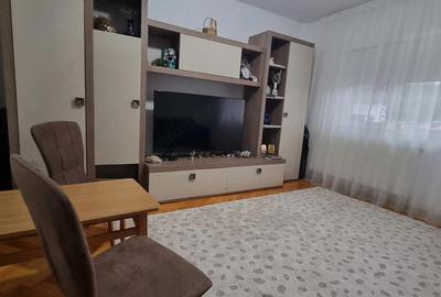 Apartament cu 3 camere decomandat în Prajila - 8