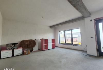 Casă cu 4 camere cu Teren 373 Mp în Central - 3