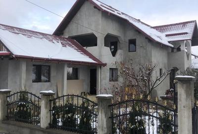 Casă în Râșca - 1