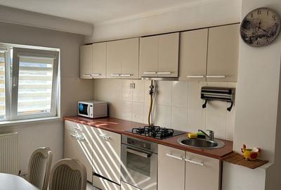 Apartament cu 3 camere în Central - 1