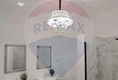 Casă cu 13 camere cu Teren 160 Mp în Tomis I - 9