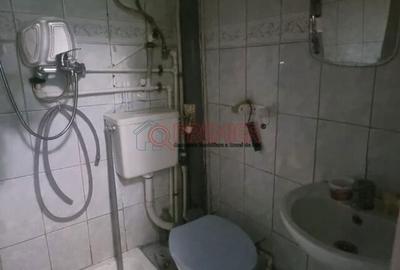 Garsonieră în Titan