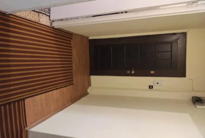 Apartament cu 3 camere decomandat în Central - 1
