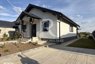 Casă cu 4 camere decomandat cu Teren 525 Mp în Oncea - 15