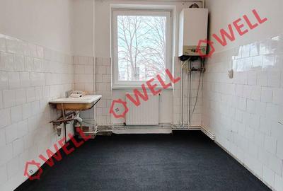 Apartament cu 3 camere semidecomandat în Central - 2