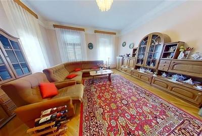 LIVE! Casa cu vatra traditionala, curte si gradina garaj, facilitati, Codlea, Br - 2