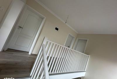 Casă cu 3 camere cu Teren 350 Mp în Dumbrăvița