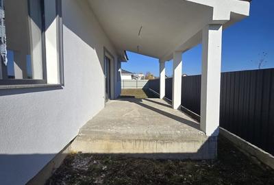 Casă cu 4 camere cu Teren 465 Mp în Odoreu - 2