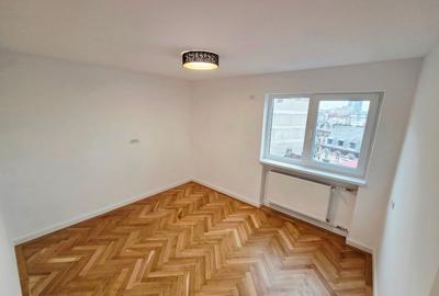 Apartament cu 3 camere decomandat în Universitate - 13