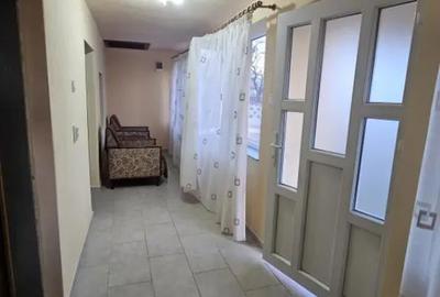 Casă cu 3 camere cu Teren 1090 Mp în Pielești - 10