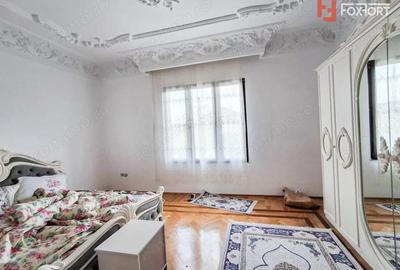Casă cu 13 camere cu Canalizare în Recaș - 19